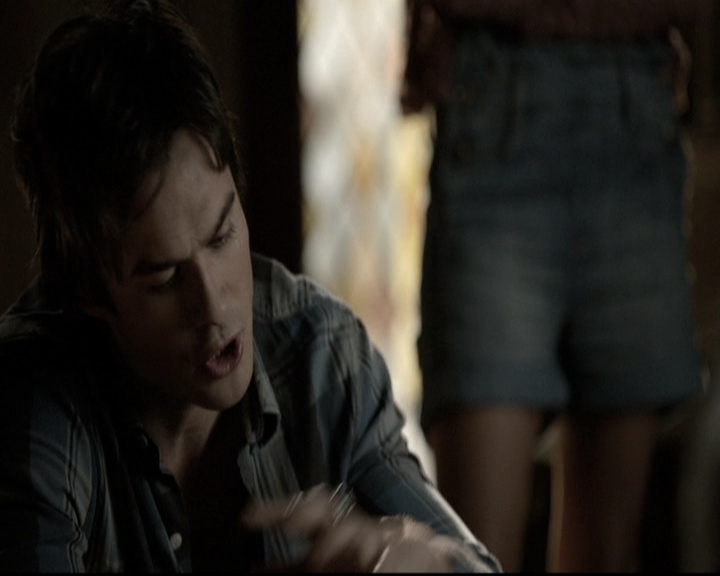 VampireDiariesWorld-dot-nl_6x04BlackHoleSun0514.jpg