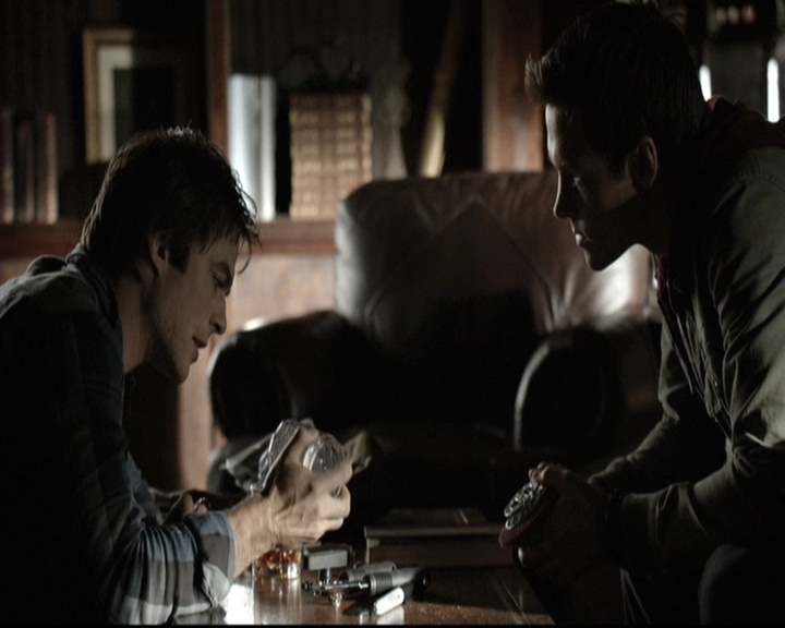 VampireDiariesWorld-dot-nl_6x04BlackHoleSun0515.jpg