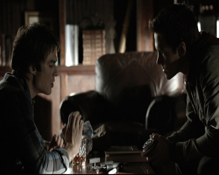 VampireDiariesWorld-dot-nl_6x04BlackHoleSun0517.jpg