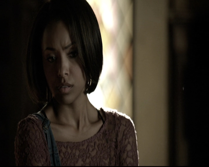 VampireDiariesWorld-dot-nl_6x04BlackHoleSun0518.jpg