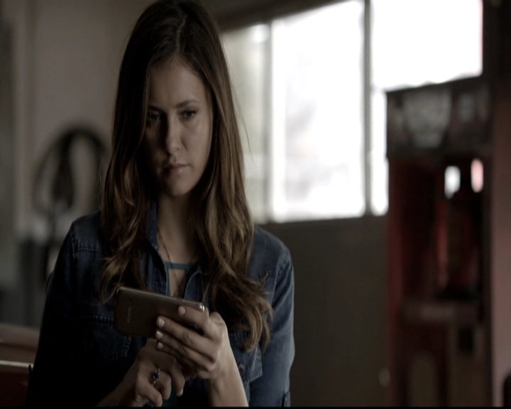 VampireDiariesWorld-dot-nl_6x04BlackHoleSun0565.jpg