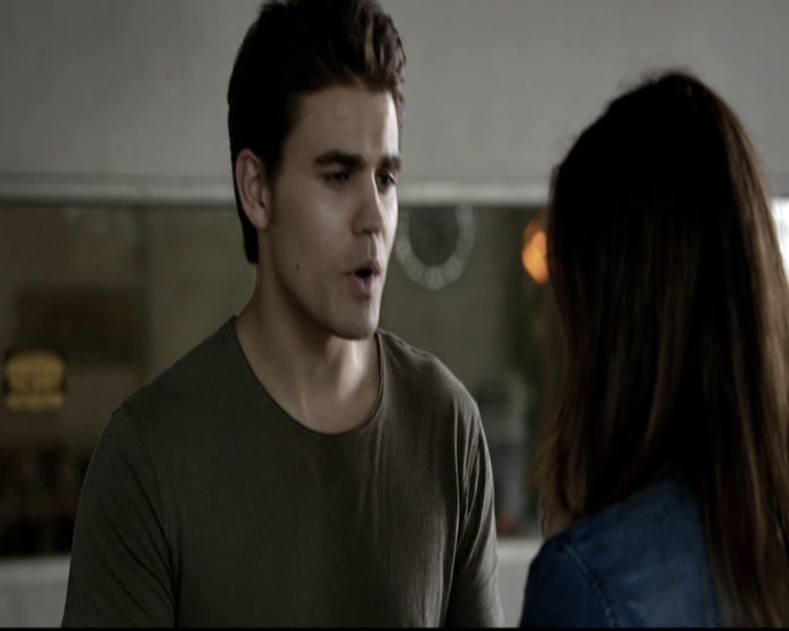 VampireDiariesWorld-dot-nl_6x04BlackHoleSun0610.jpg