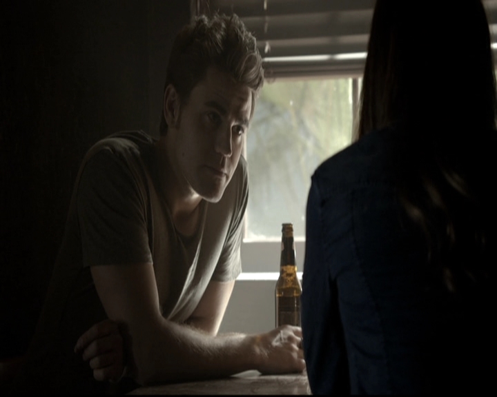 VampireDiariesWorld-dot-nl_6x04BlackHoleSun0703.jpg