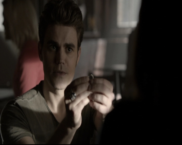 VampireDiariesWorld-dot-nl_6x04BlackHoleSun0725.jpg