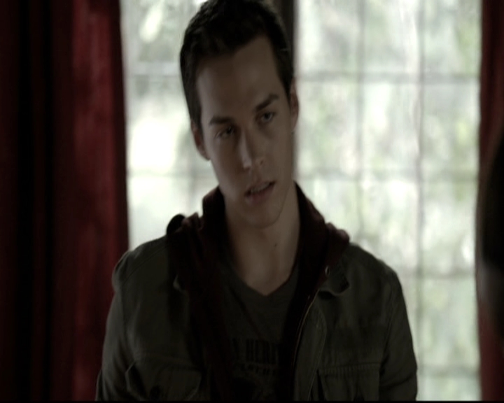 VampireDiariesWorld-dot-nl_6x04BlackHoleSun0815.jpg