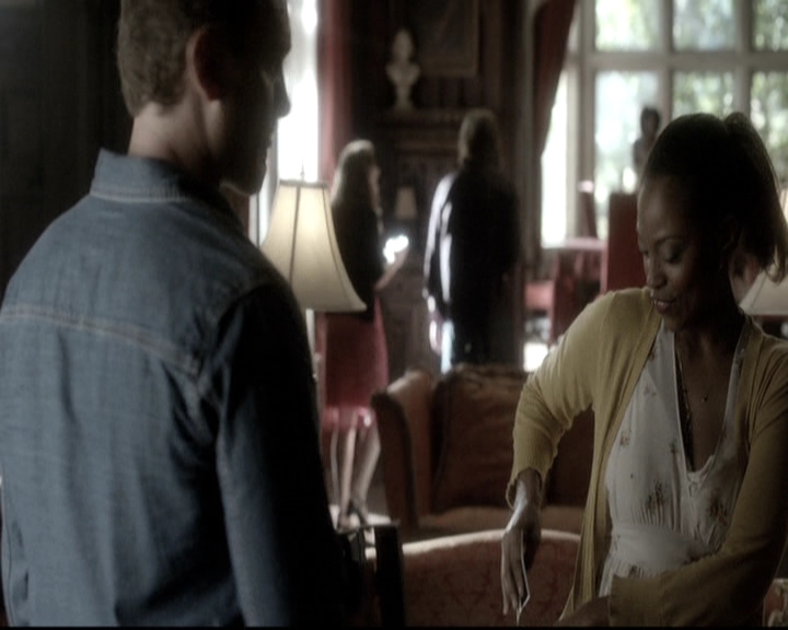 VampireDiariesWorld-dot-nl_6x04BlackHoleSun0845.jpg