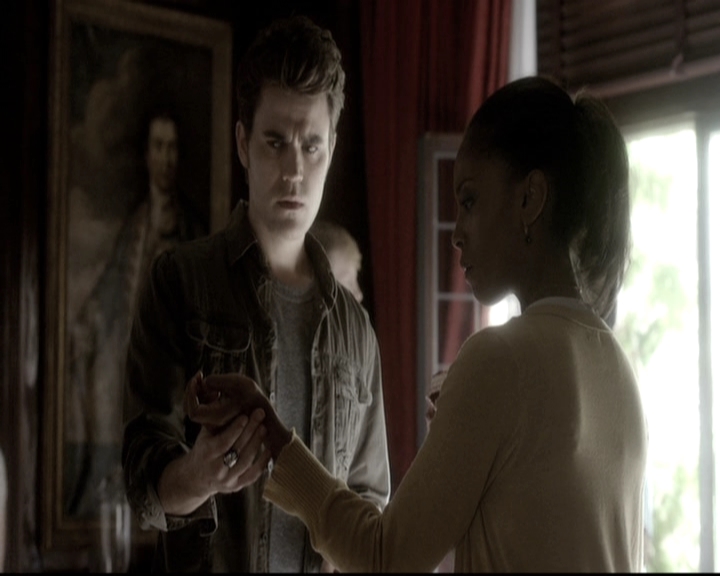 VampireDiariesWorld-dot-nl_6x04BlackHoleSun0862.jpg