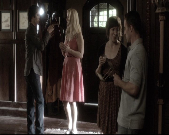 VampireDiariesWorld-dot-nl_6x04BlackHoleSun0867.jpg