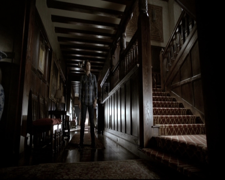 VampireDiariesWorld-dot-nl_6x04BlackHoleSun0916.jpg