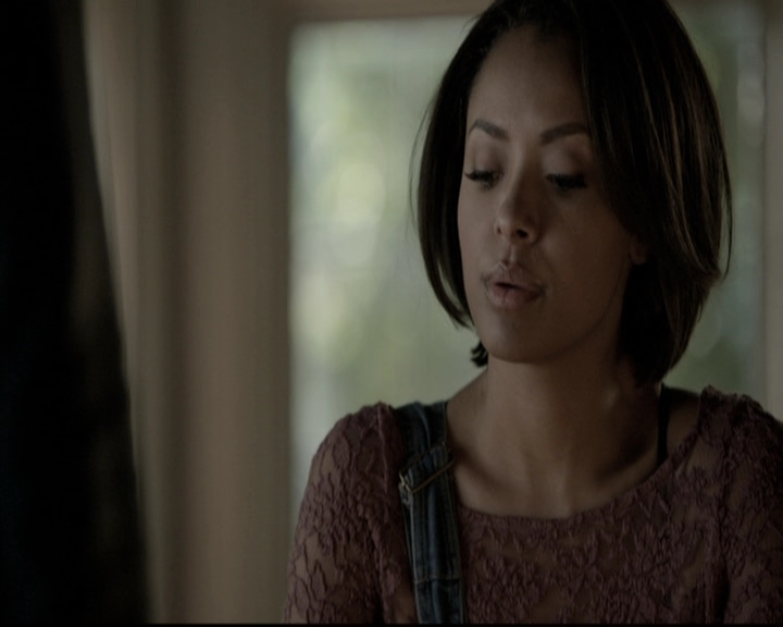 VampireDiariesWorld-dot-nl_6x04BlackHoleSun0928.jpg