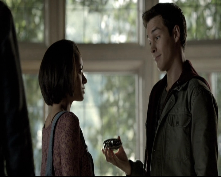 VampireDiariesWorld-dot-nl_6x04BlackHoleSun0953.jpg