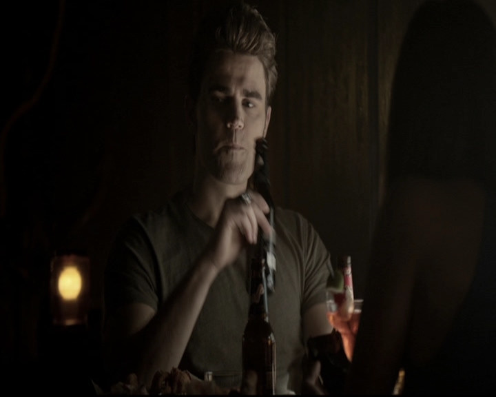 VampireDiariesWorld-dot-nl_6x04BlackHoleSun1112.jpg