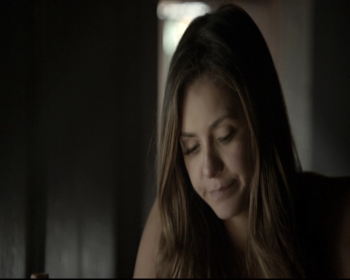 VampireDiariesWorld-dot-nl_6x04BlackHoleSun1156.jpg