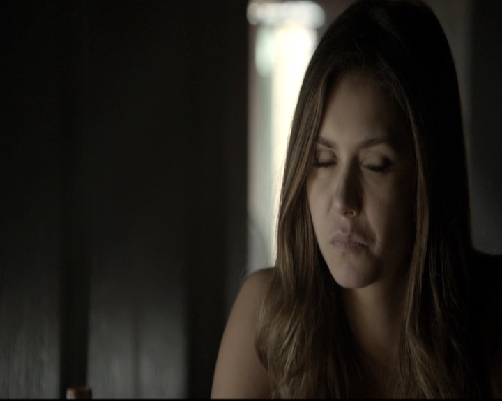 VampireDiariesWorld-dot-nl_6x04BlackHoleSun1170.jpg