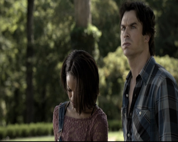 VampireDiariesWorld-dot-nl_6x04BlackHoleSun1215.jpg