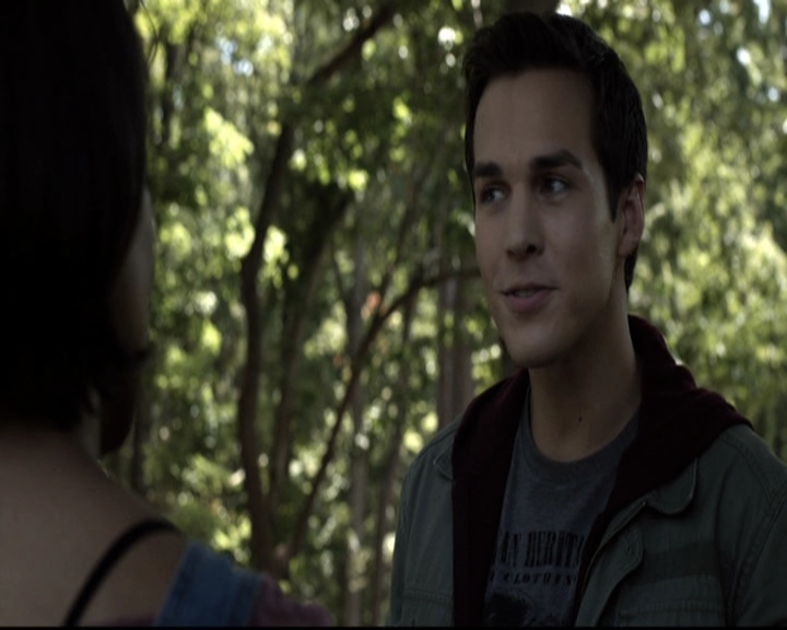 VampireDiariesWorld-dot-nl_6x04BlackHoleSun1256.jpg