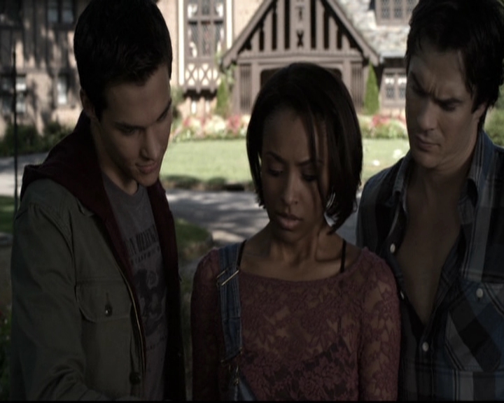 VampireDiariesWorld-dot-nl_6x04BlackHoleSun1264.jpg