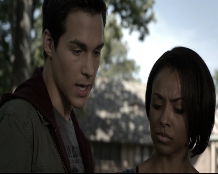 VampireDiariesWorld-dot-nl_6x04BlackHoleSun1267.jpg