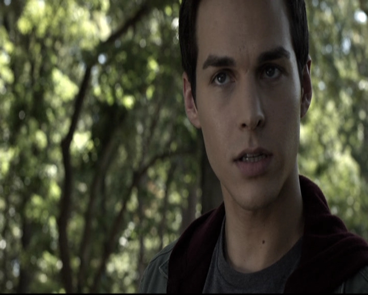 VampireDiariesWorld-dot-nl_6x04BlackHoleSun1285.jpg