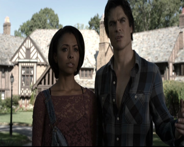 VampireDiariesWorld-dot-nl_6x04BlackHoleSun1287.jpg