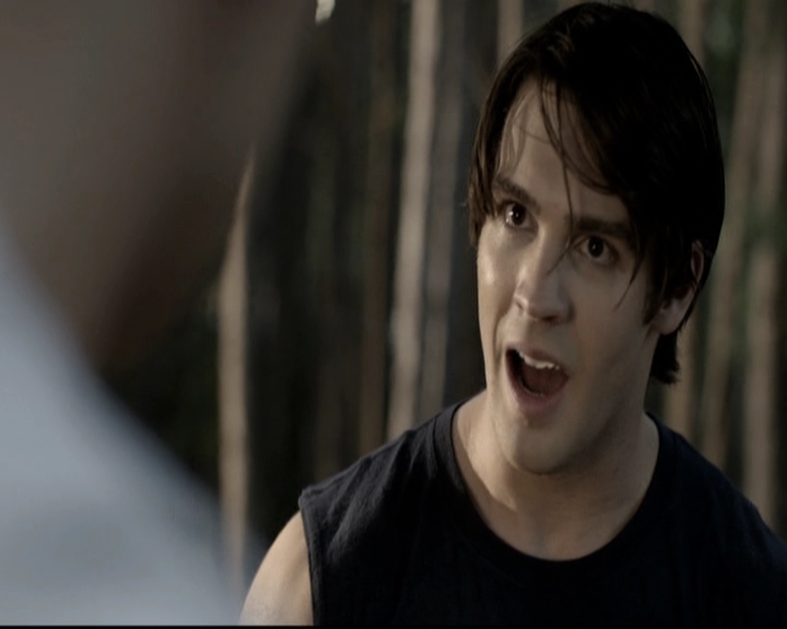 VampireDiariesWorld-dot-nl_6x04BlackHoleSun1340.jpg