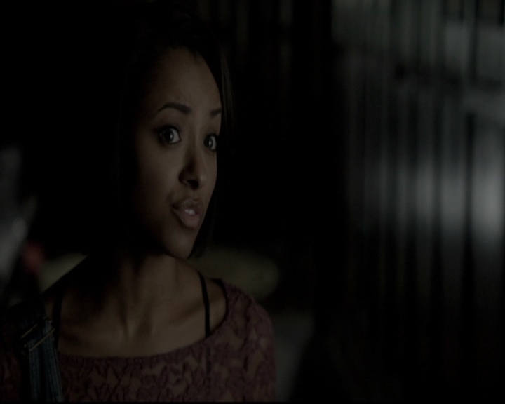 VampireDiariesWorld-dot-nl_6x04BlackHoleSun1522.jpg