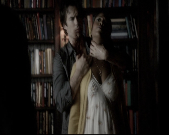 VampireDiariesWorld-dot-nl_6x04BlackHoleSun1547.jpg