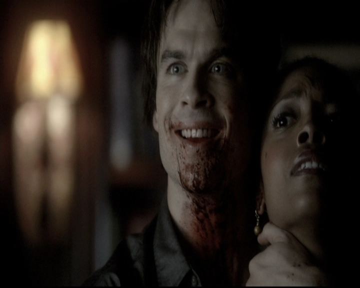 VampireDiariesWorld-dot-nl_6x04BlackHoleSun1551.jpg