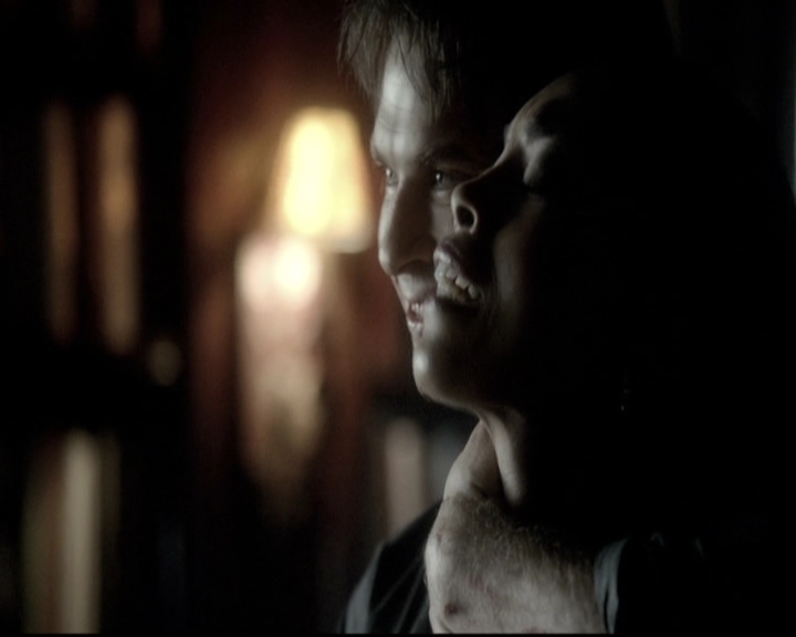 VampireDiariesWorld-dot-nl_6x04BlackHoleSun1556.jpg