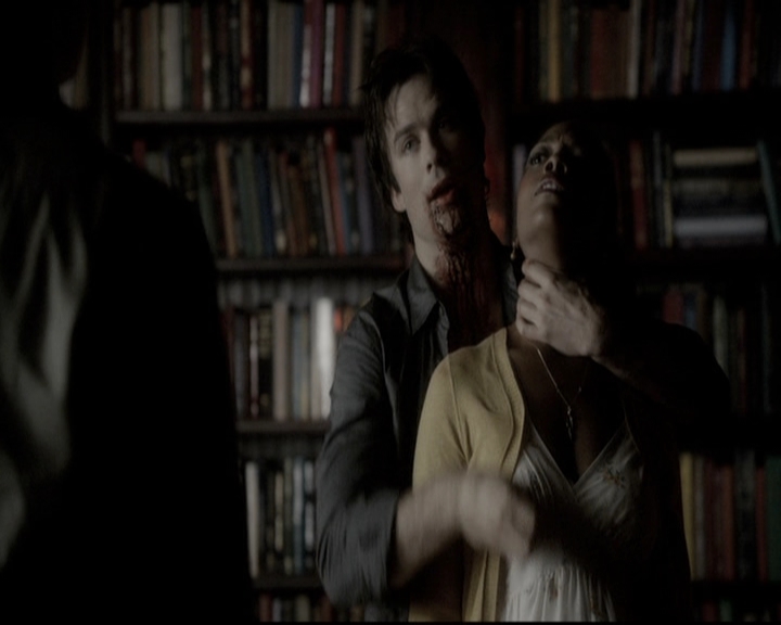 VampireDiariesWorld-dot-nl_6x04BlackHoleSun1564.jpg