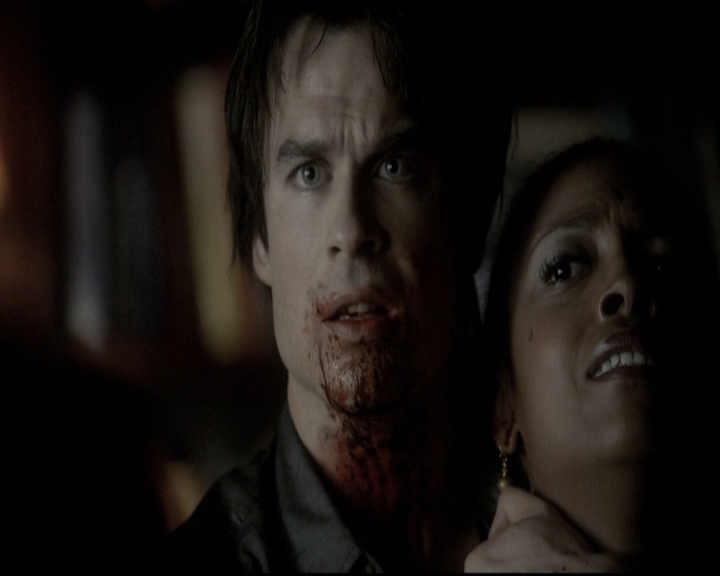 VampireDiariesWorld-dot-nl_6x04BlackHoleSun1574.jpg