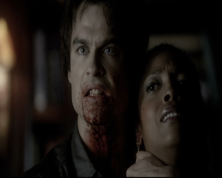 VampireDiariesWorld-dot-nl_6x04BlackHoleSun1577.jpg