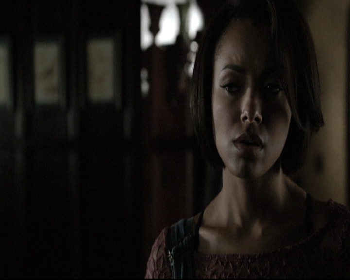 VampireDiariesWorld-dot-nl_6x04BlackHoleSun1608.jpg