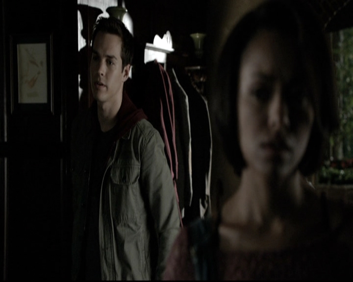 VampireDiariesWorld-dot-nl_6x04BlackHoleSun1610.jpg