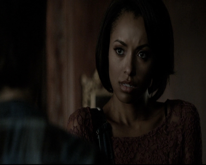 VampireDiariesWorld-dot-nl_6x04BlackHoleSun1633.jpg