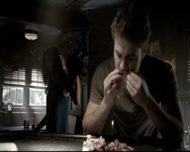 VampireDiariesWorld-dot-nl_6x04BlackHoleSun1727.jpg