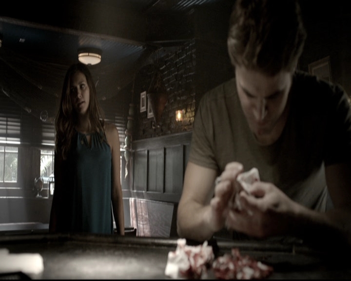 VampireDiariesWorld-dot-nl_6x04BlackHoleSun1729.jpg