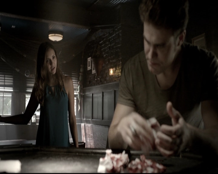 VampireDiariesWorld-dot-nl_6x04BlackHoleSun1730.jpg