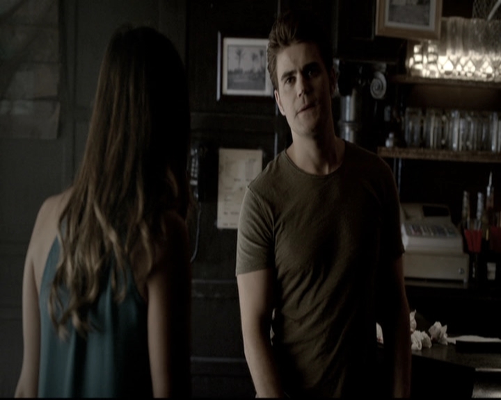 VampireDiariesWorld-dot-nl_6x04BlackHoleSun1762.jpg