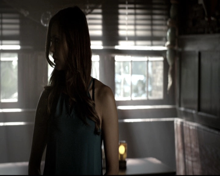 VampireDiariesWorld-dot-nl_6x04BlackHoleSun1829.jpg