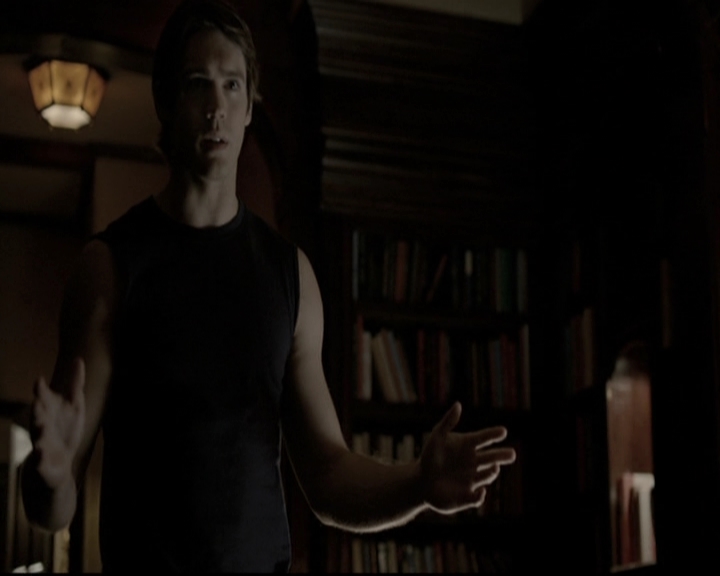 VampireDiariesWorld-dot-nl_6x04BlackHoleSun1933.jpg