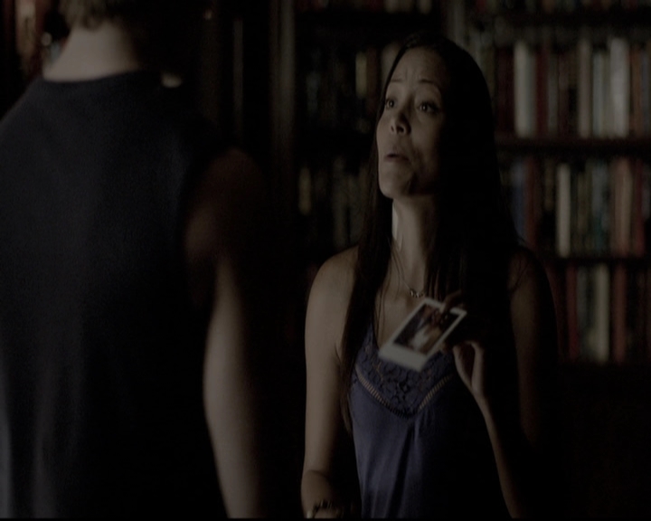 VampireDiariesWorld-dot-nl_6x04BlackHoleSun1942.jpg