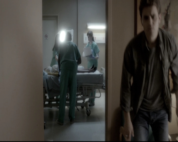 VampireDiariesWorld-dot-nl_6x04BlackHoleSun1956.jpg