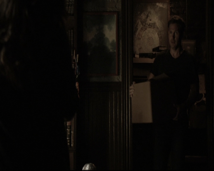 VampireDiariesWorld-dot-nl_6x04BlackHoleSun1988.jpg