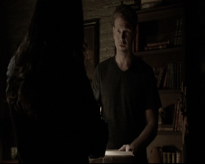 VampireDiariesWorld-dot-nl_6x04BlackHoleSun1991.jpg