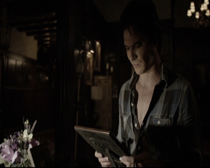 VampireDiariesWorld-dot-nl_6x04BlackHoleSun2048.jpg