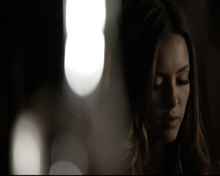 VampireDiariesWorld-dot-nl_6x04BlackHoleSun2079.jpg