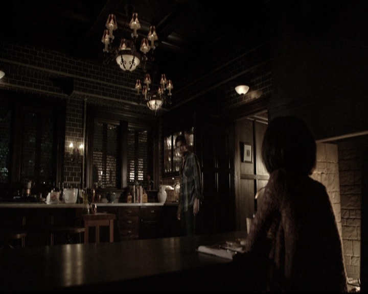 VampireDiariesWorld-dot-nl_6x04BlackHoleSun2111.jpg