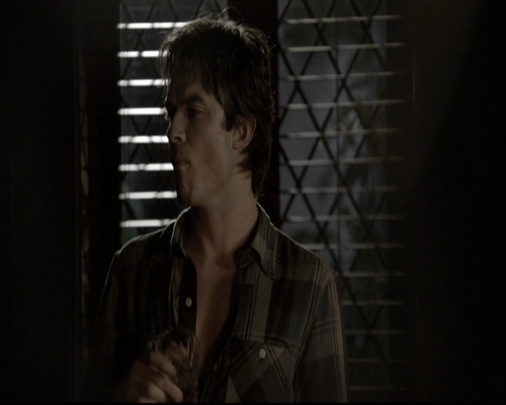 VampireDiariesWorld-dot-nl_6x04BlackHoleSun2130.jpg