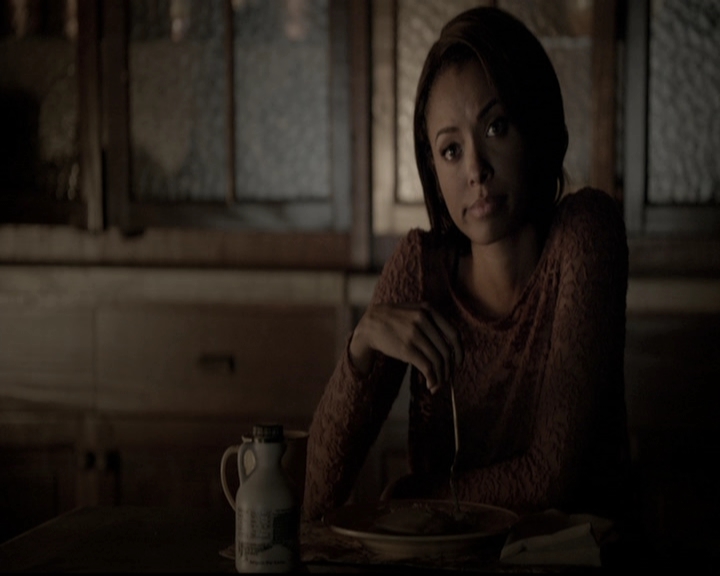 VampireDiariesWorld-dot-nl_6x04BlackHoleSun2131.jpg